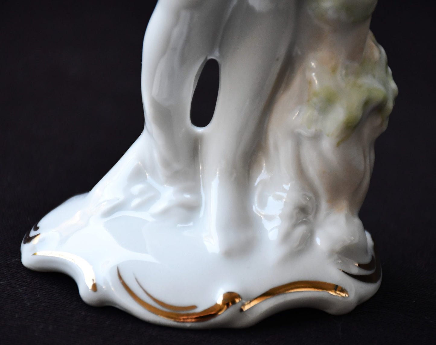 "Нимфа" - винтидж порцеланова фигура на Алба Юлия