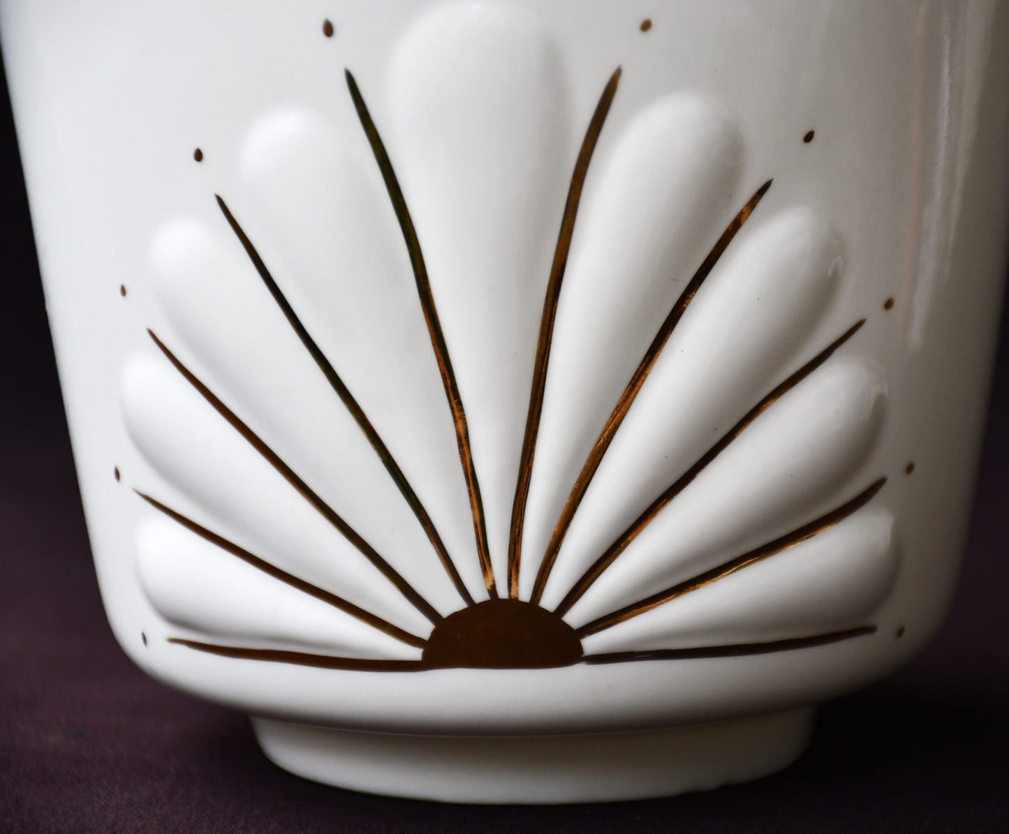 Ваза костен порцелан на "Бонония"