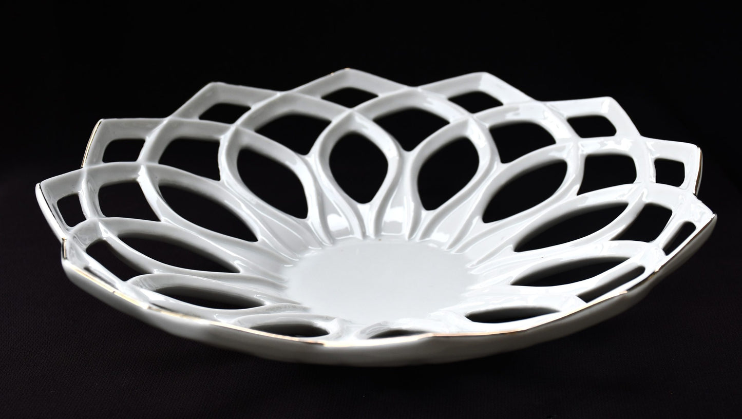 Ажурна фруктиера на "Изида"