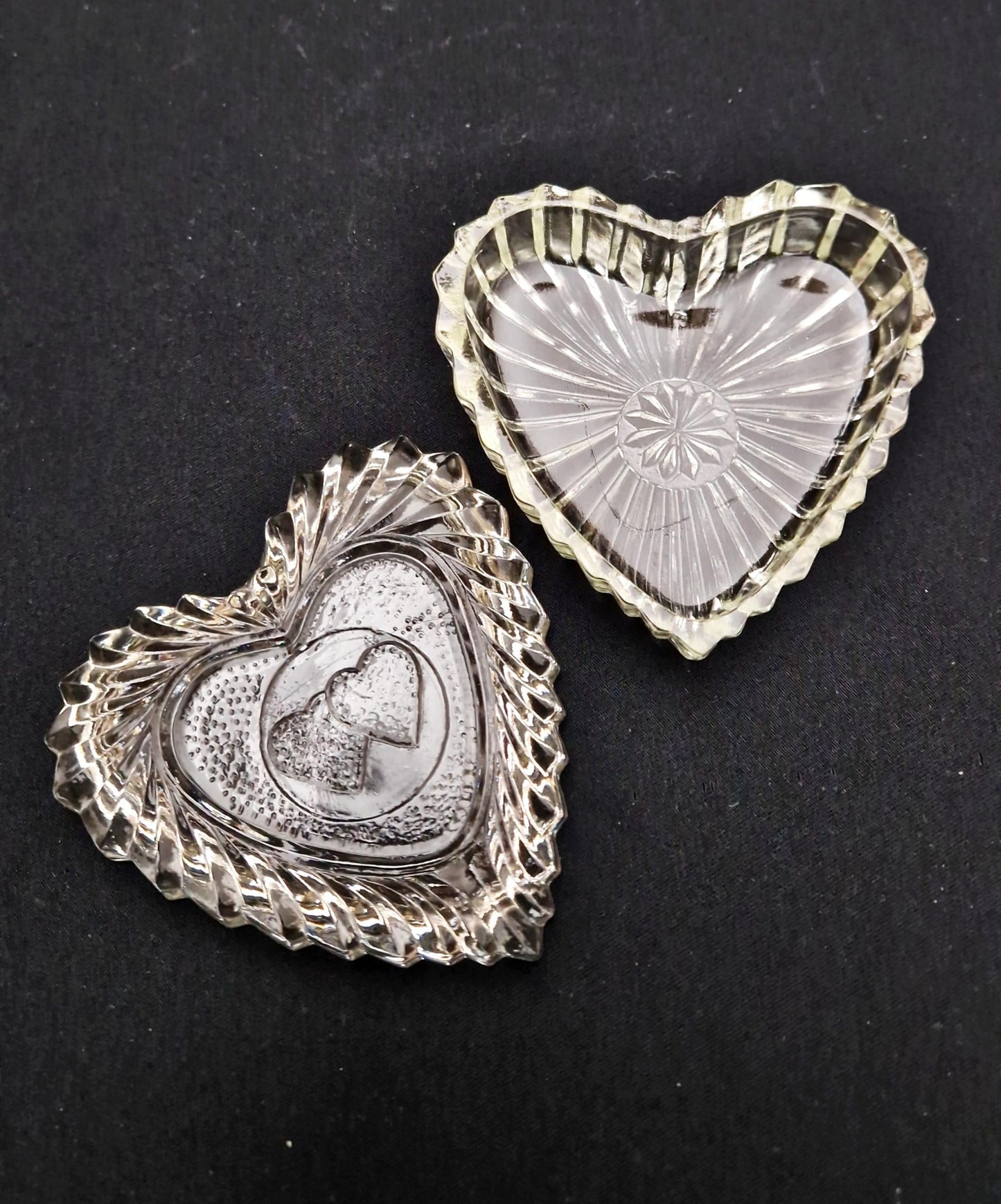 Стъклена кутийка сърце