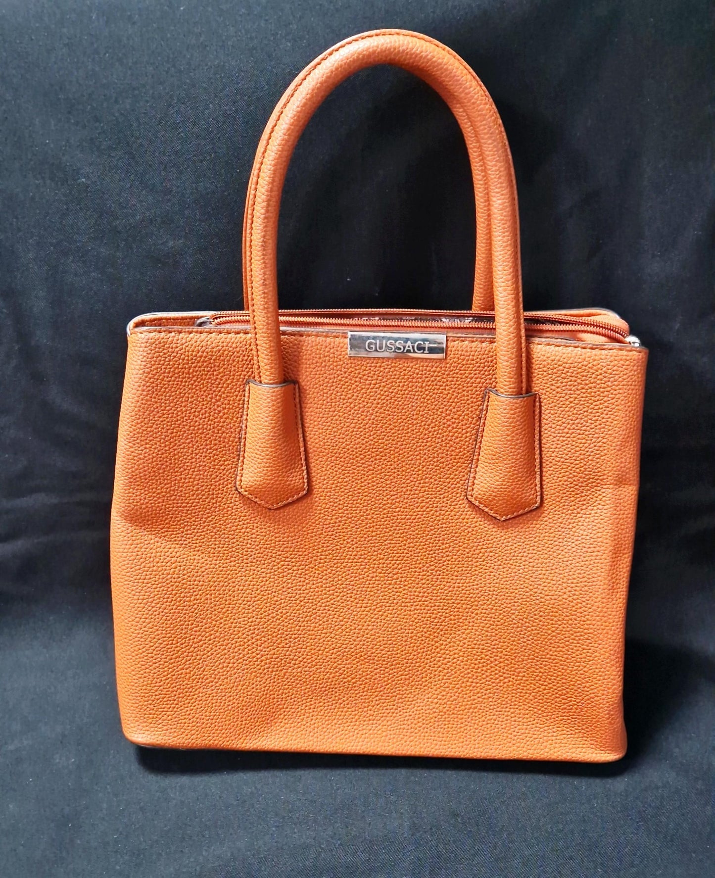 Дамска чанта