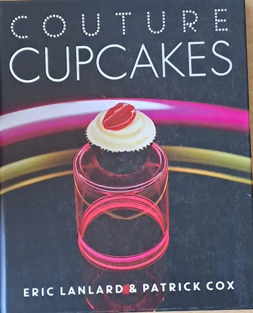 Couture Cupcakes - Книги