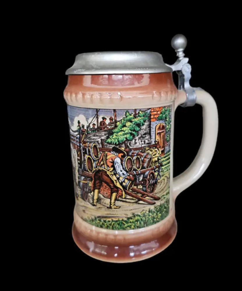 Халба с капак ,вместимост 0,5L (471)