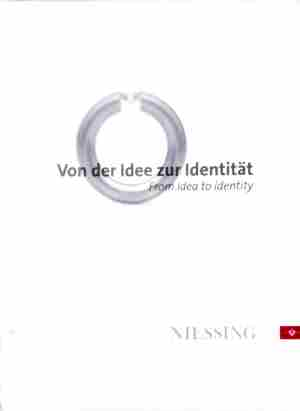 Корица на Von Der idee zur identitat
