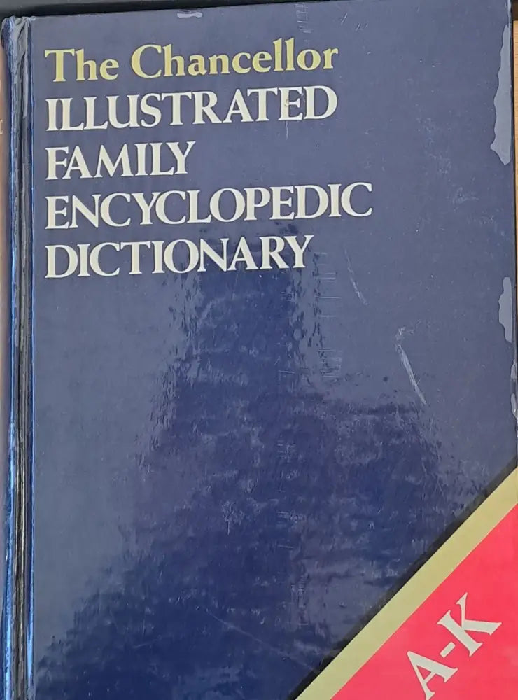 The Chancellor Illustrated Family Encyclopedic Dictionary L-Z - Книги