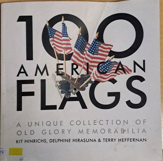 100 American Flags - Книги