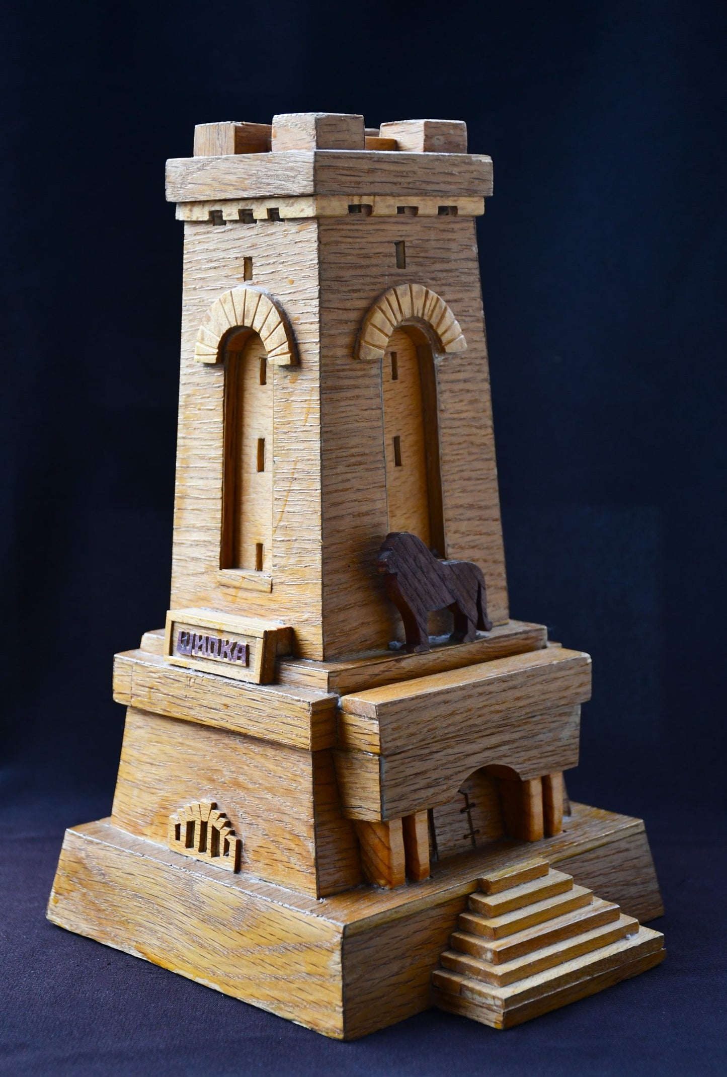 Голям макет на паметника вр. Шипка - фолк-арт