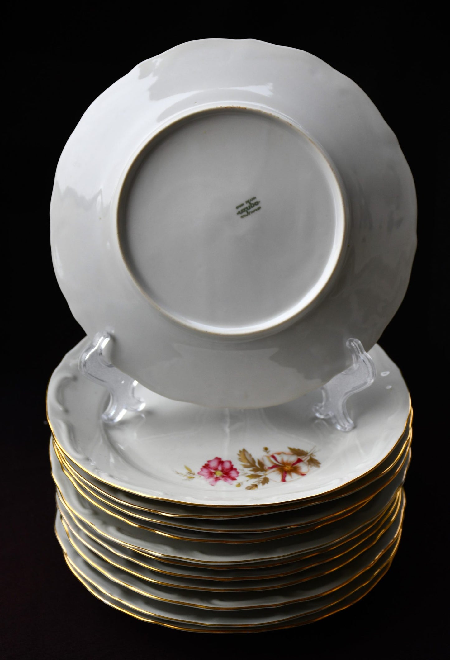 Пълен комплект чинии "ИЗИДА"