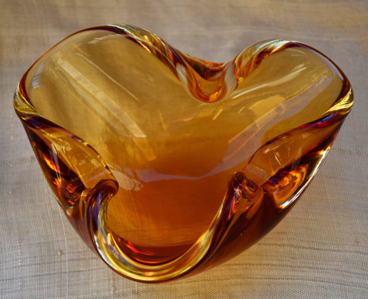 Винтидж пепелник художествено стъкло. Мурано.