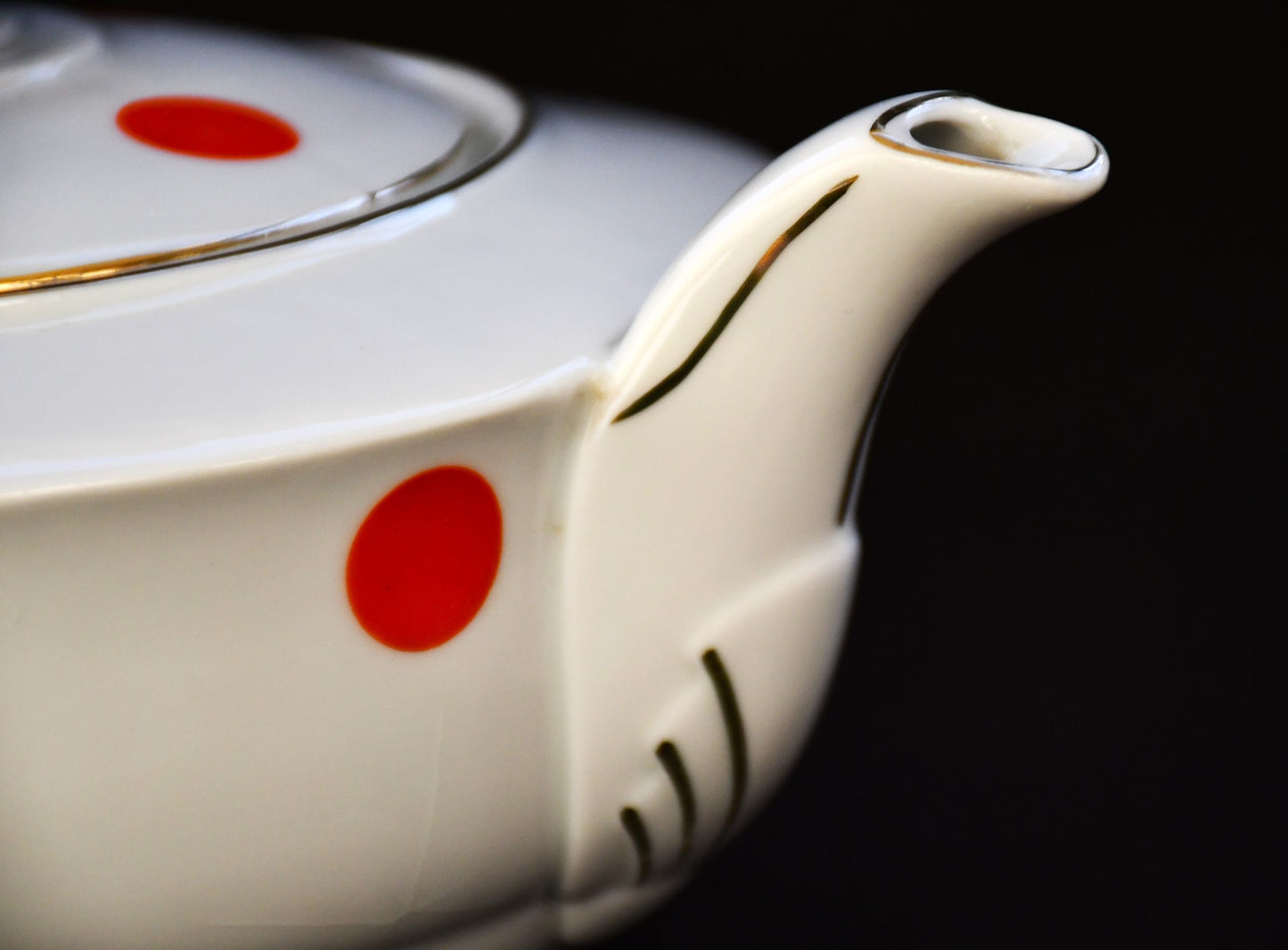 Карловарски порцеланов чайник на "Victoria" от 1930-те