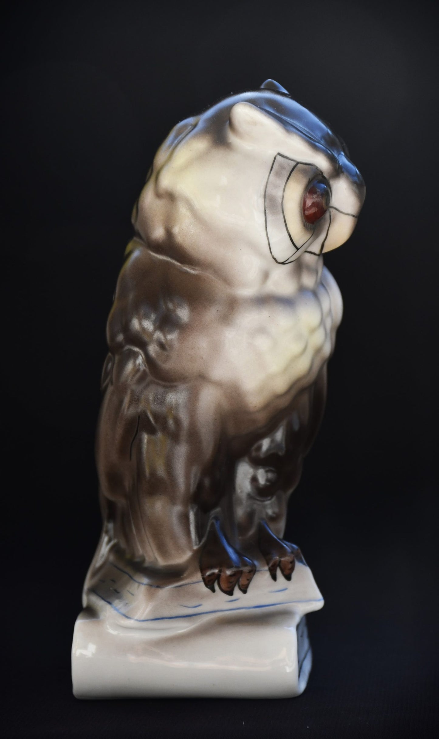 Порцеланова статуетка на сова