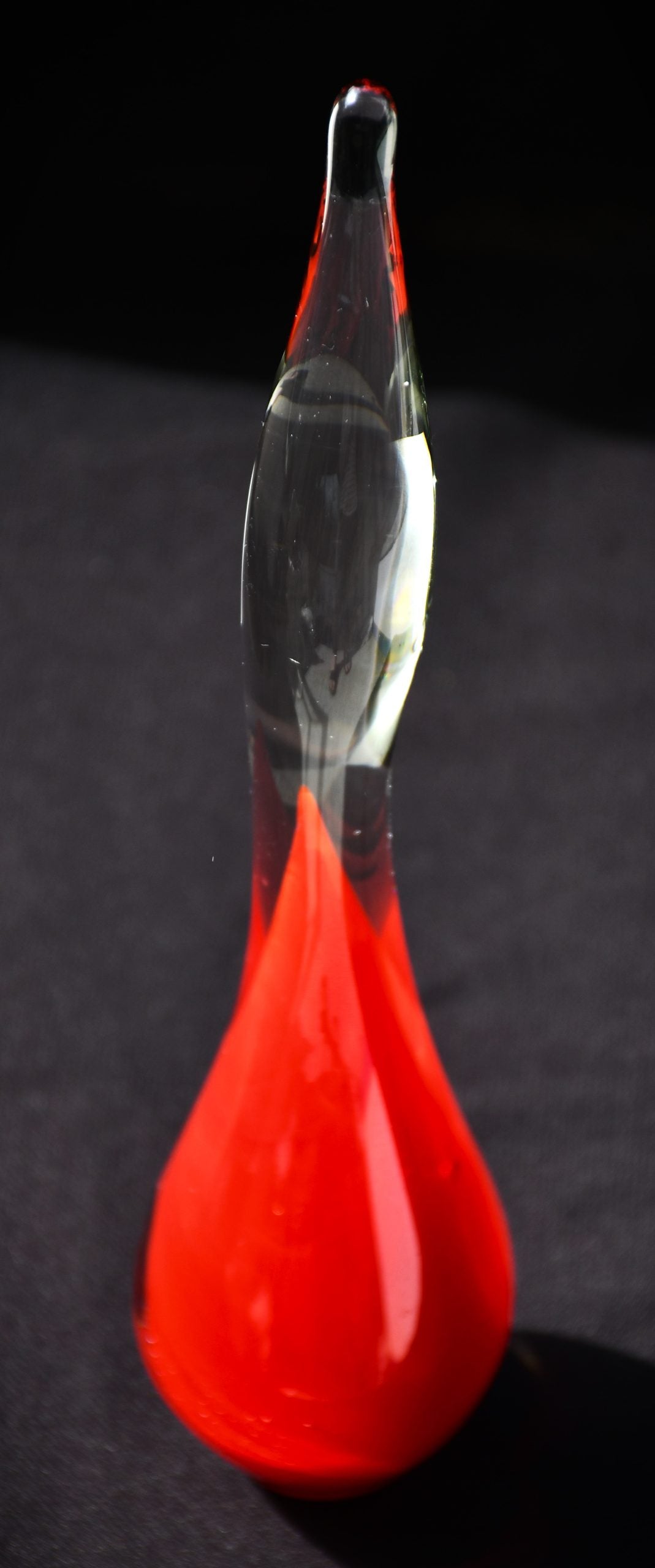 Минималистична стъклена скулптура на Miloslav Janku