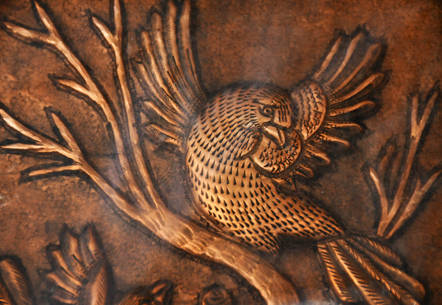 Персийски меден релеф в рамка "хатам"