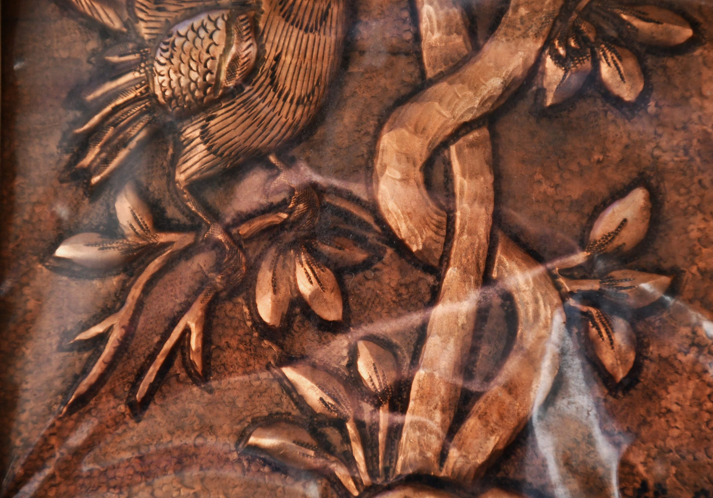 Персийски меден релеф в рамка "хатам"