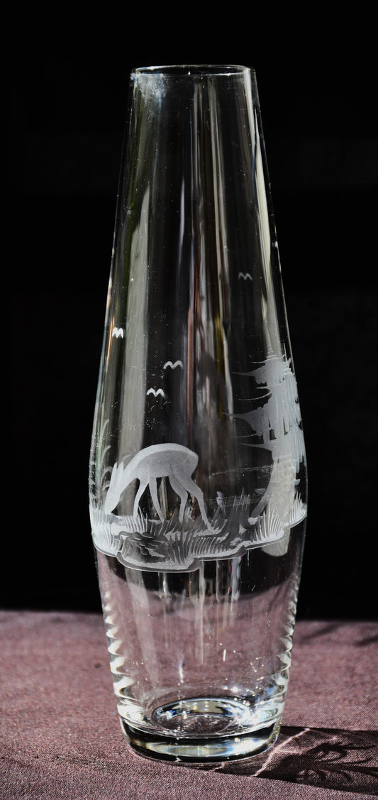 Vintage ваза "Egermann" - Bohemia. Ръчно гравирана.