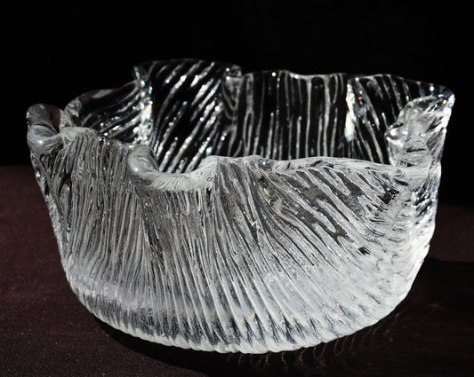 Кристална купа, ръчно изработена. Тип Handkerchief.