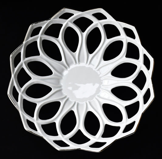 Ажурна фруктиера на "Изида"