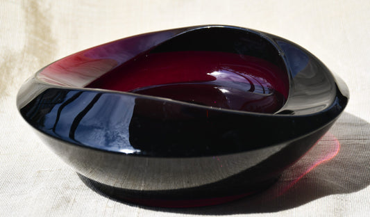 Авторски пепелник на Рудолф Юрникъл, дизайн 1045