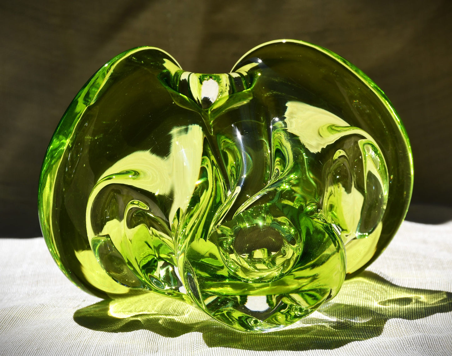 Пепелник/centrepiece от Йозеф Хосподка