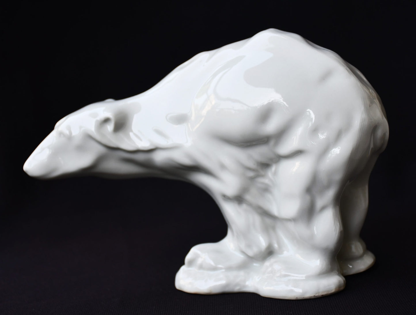 "Мечка", порцеланова фигура на "СИП"