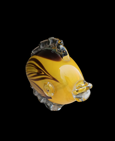 Стъклена статуетка