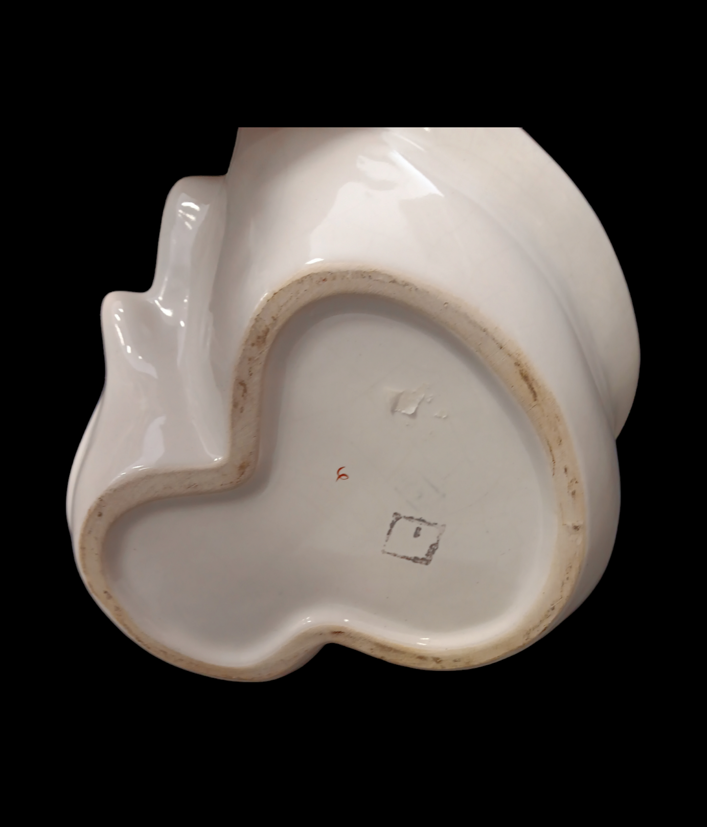 Порцеланова статуетка-Лебед