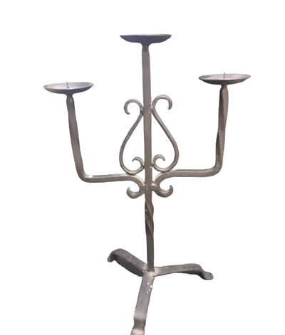 Метален свещник