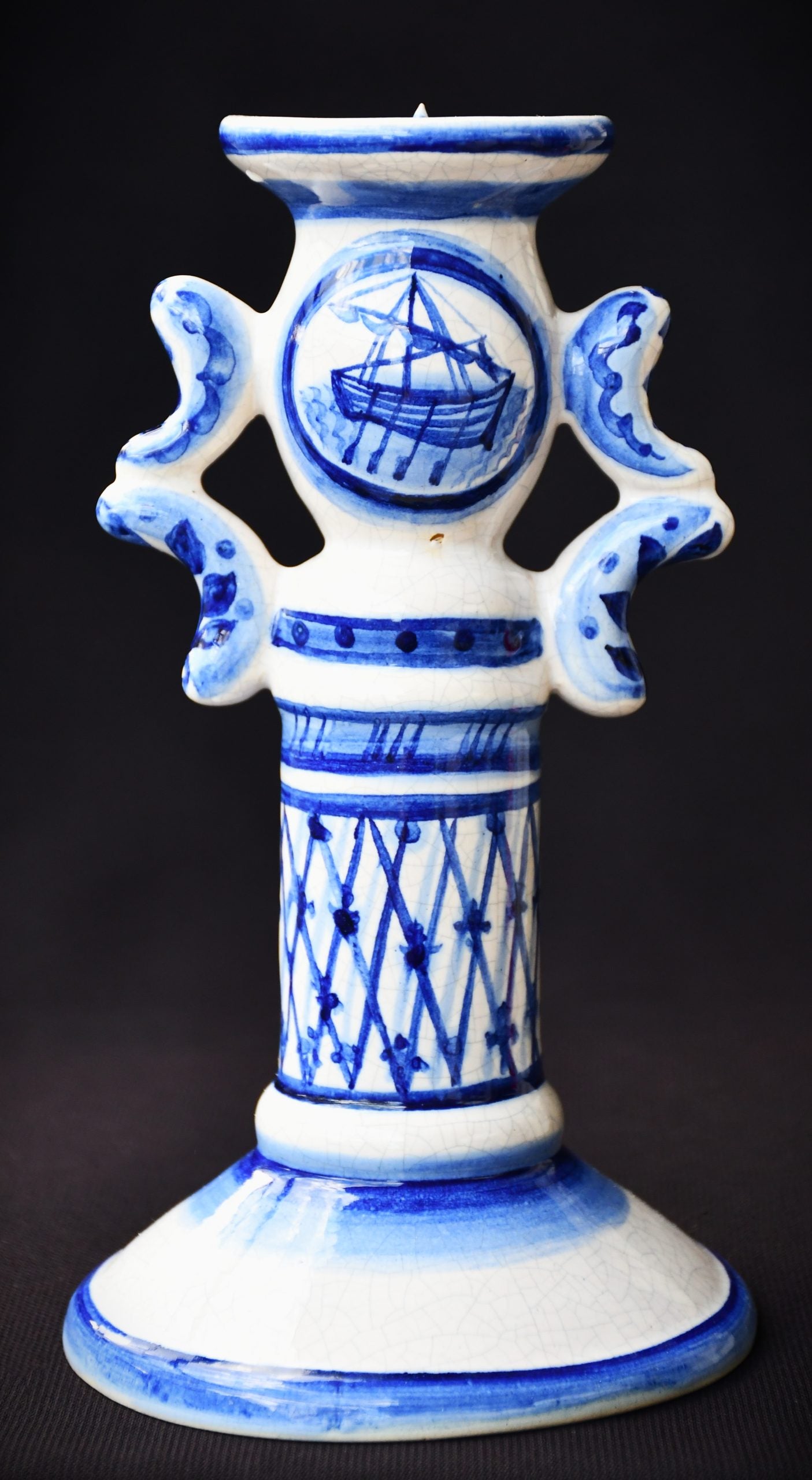 Свещник на Гжел