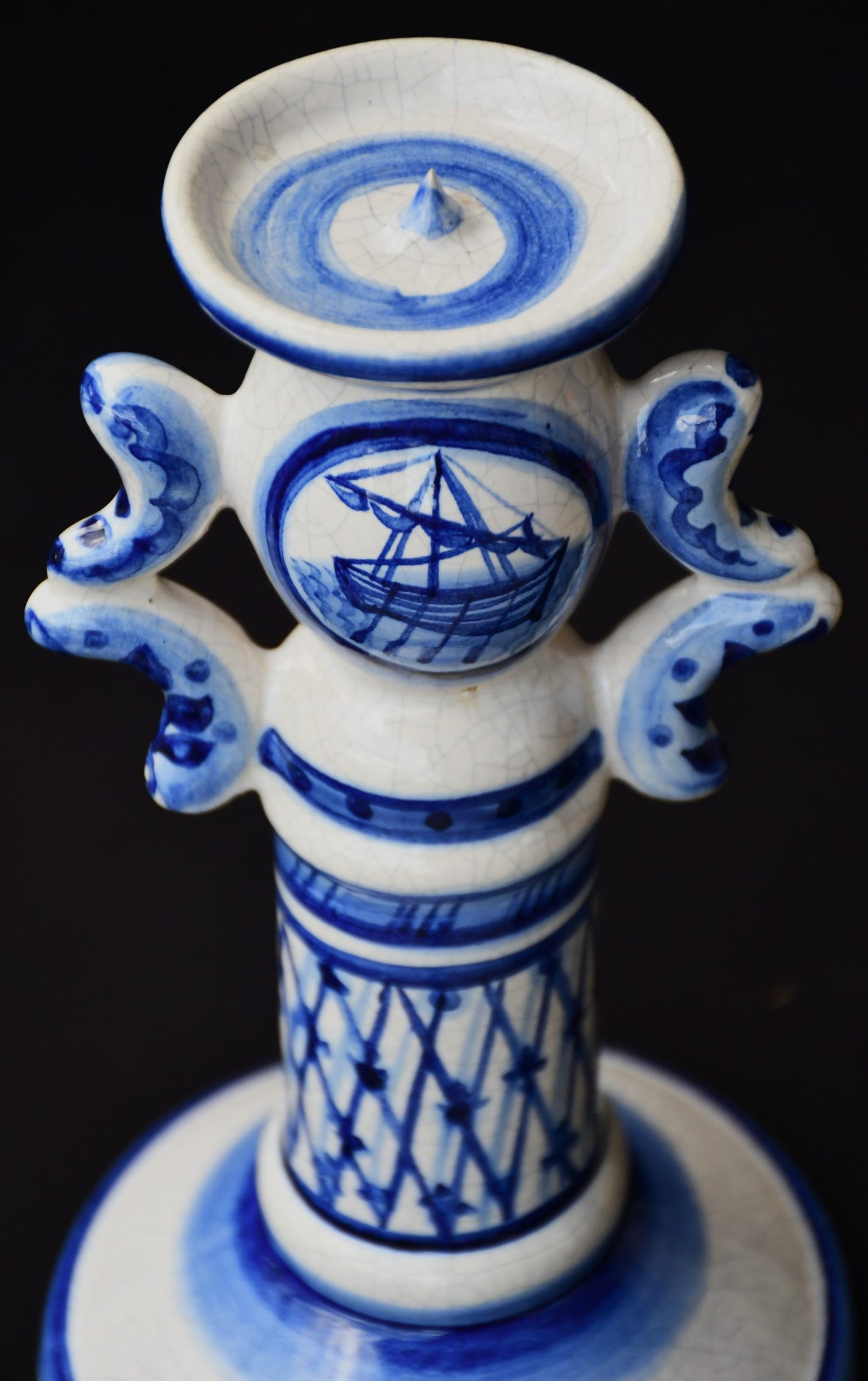 Свещник на Гжел