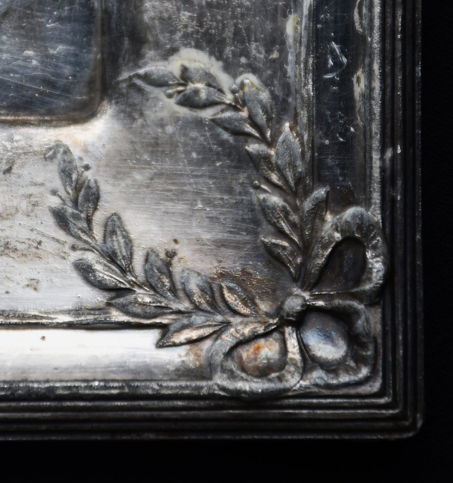 Античен поднос за визитки