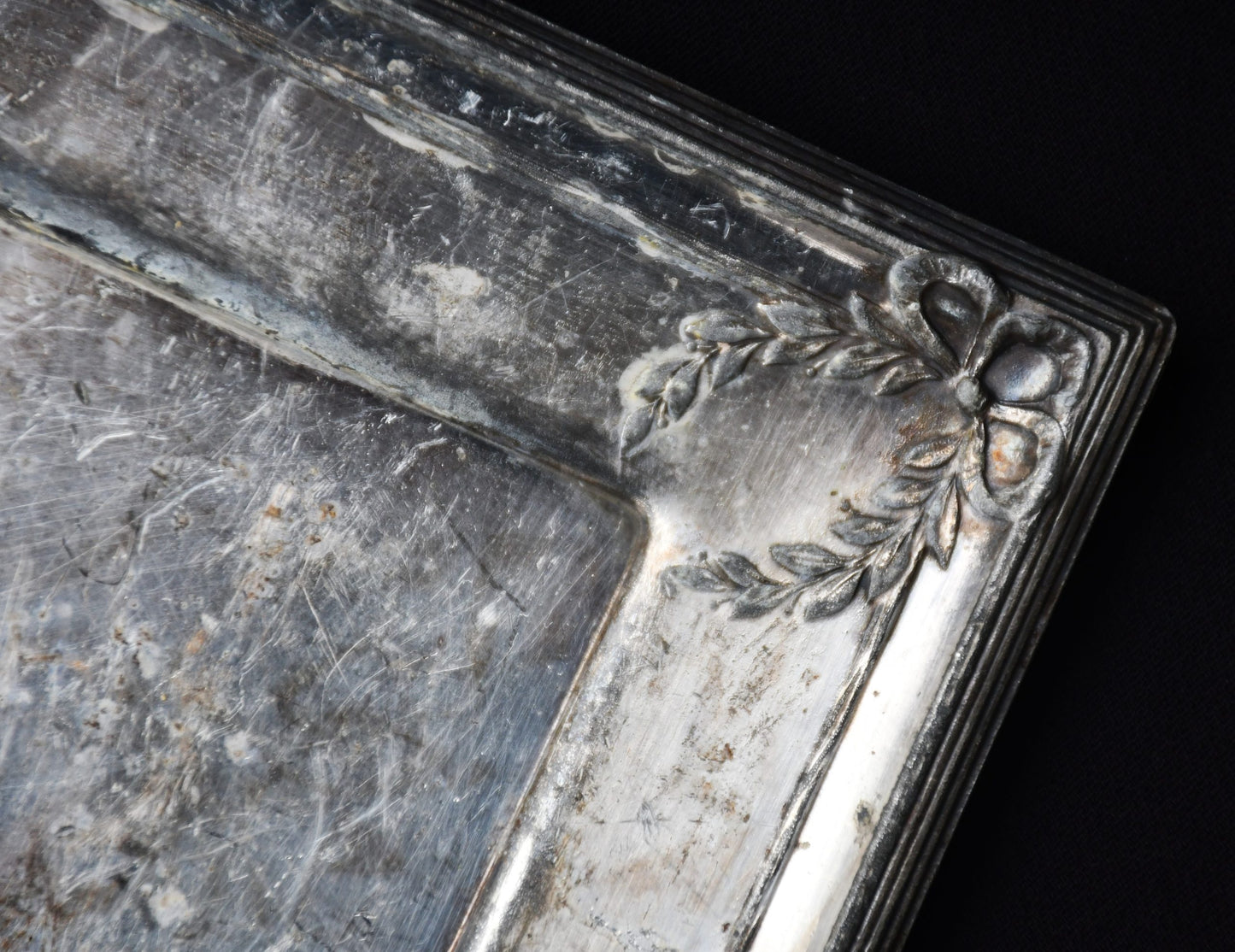 Античен поднос за визитки