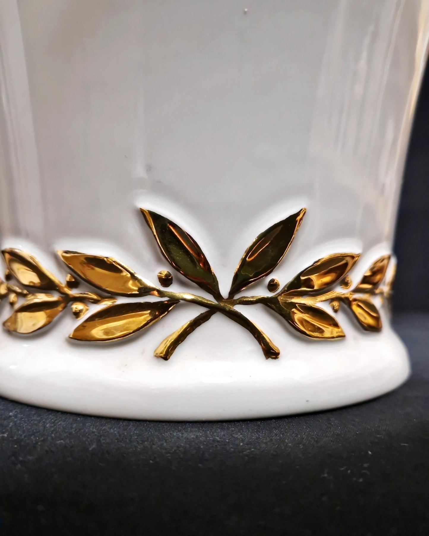 Порцеланова ваза