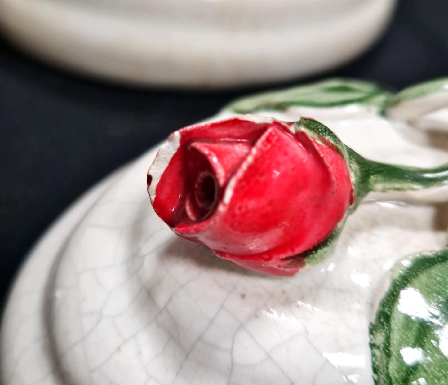 Порцеланова кутийка