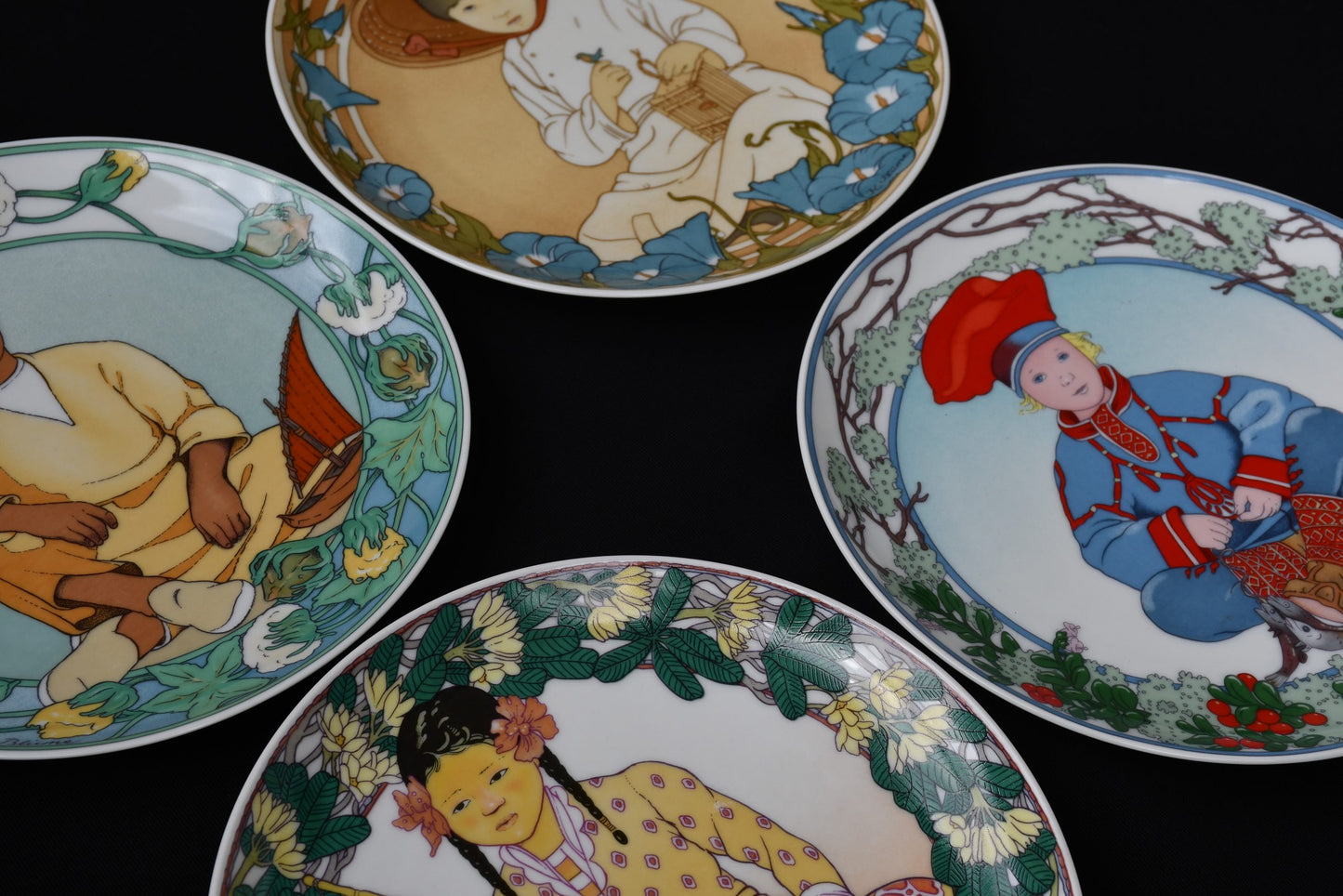 "Children of the World" на Villeroy&amp;Boch