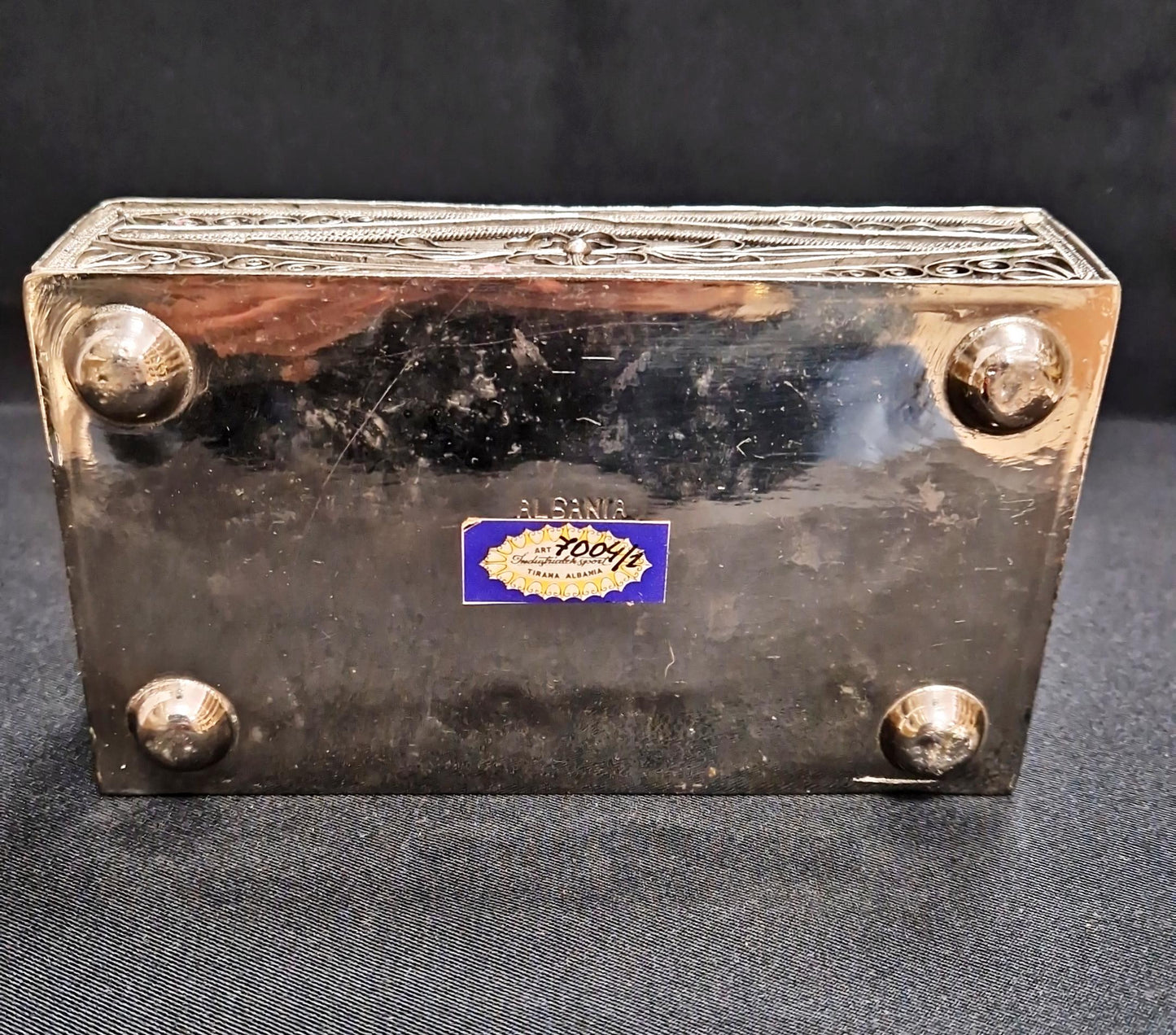 Метална кутия за бижута