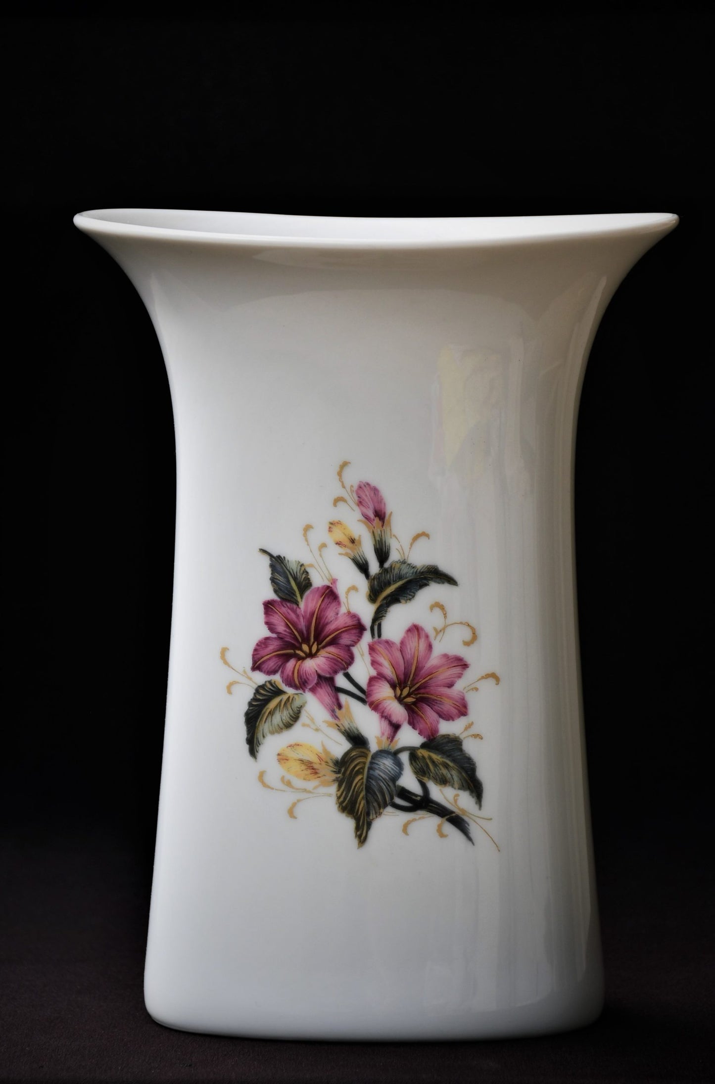 Ръчно рисувана порцеланова ваза AK Kaiser