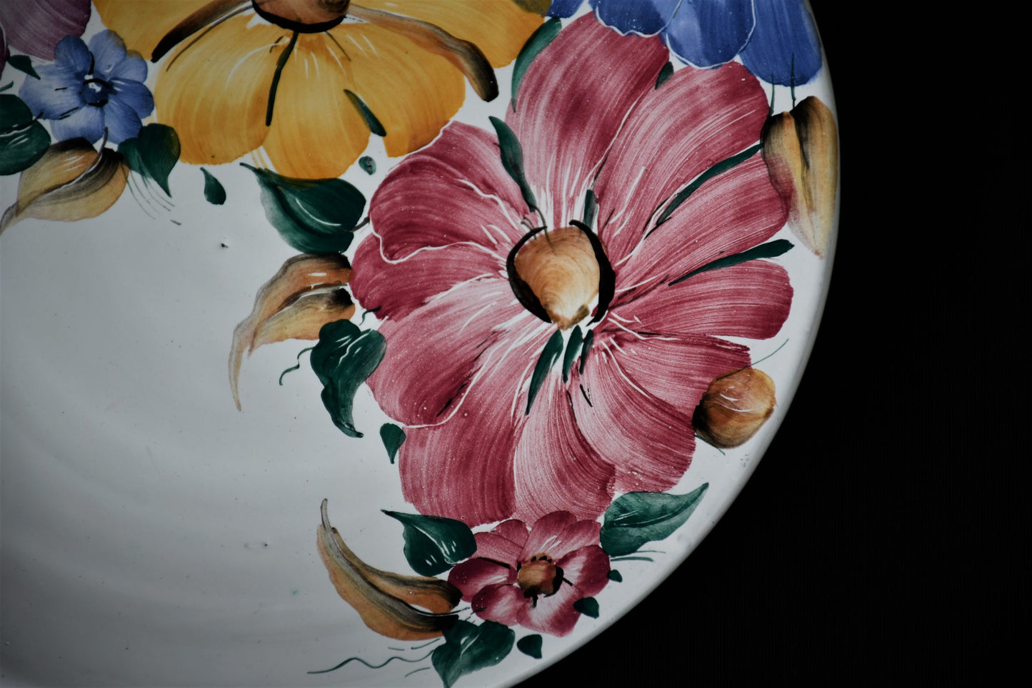 Италианска керамична чиния