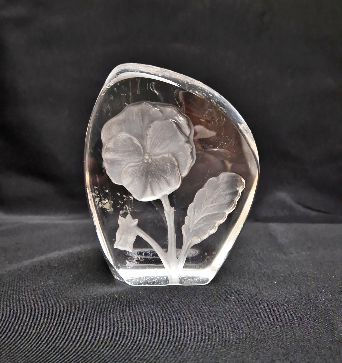 Статуетка цвете - стъкло