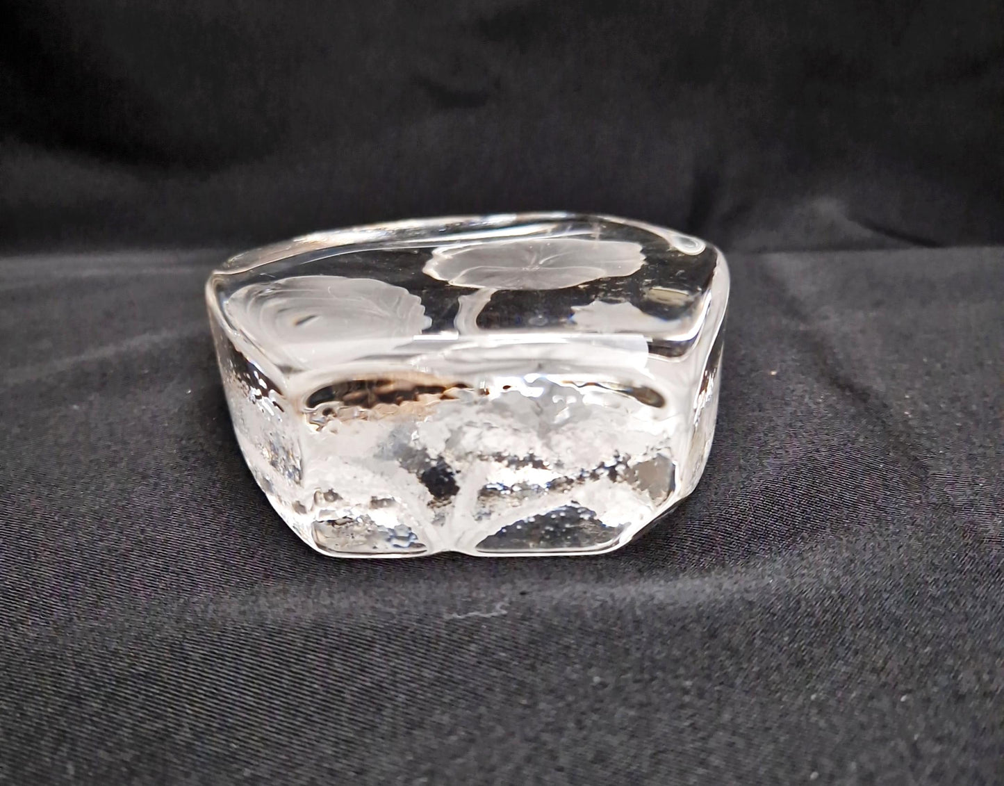 Статуетка цвете - стъкло