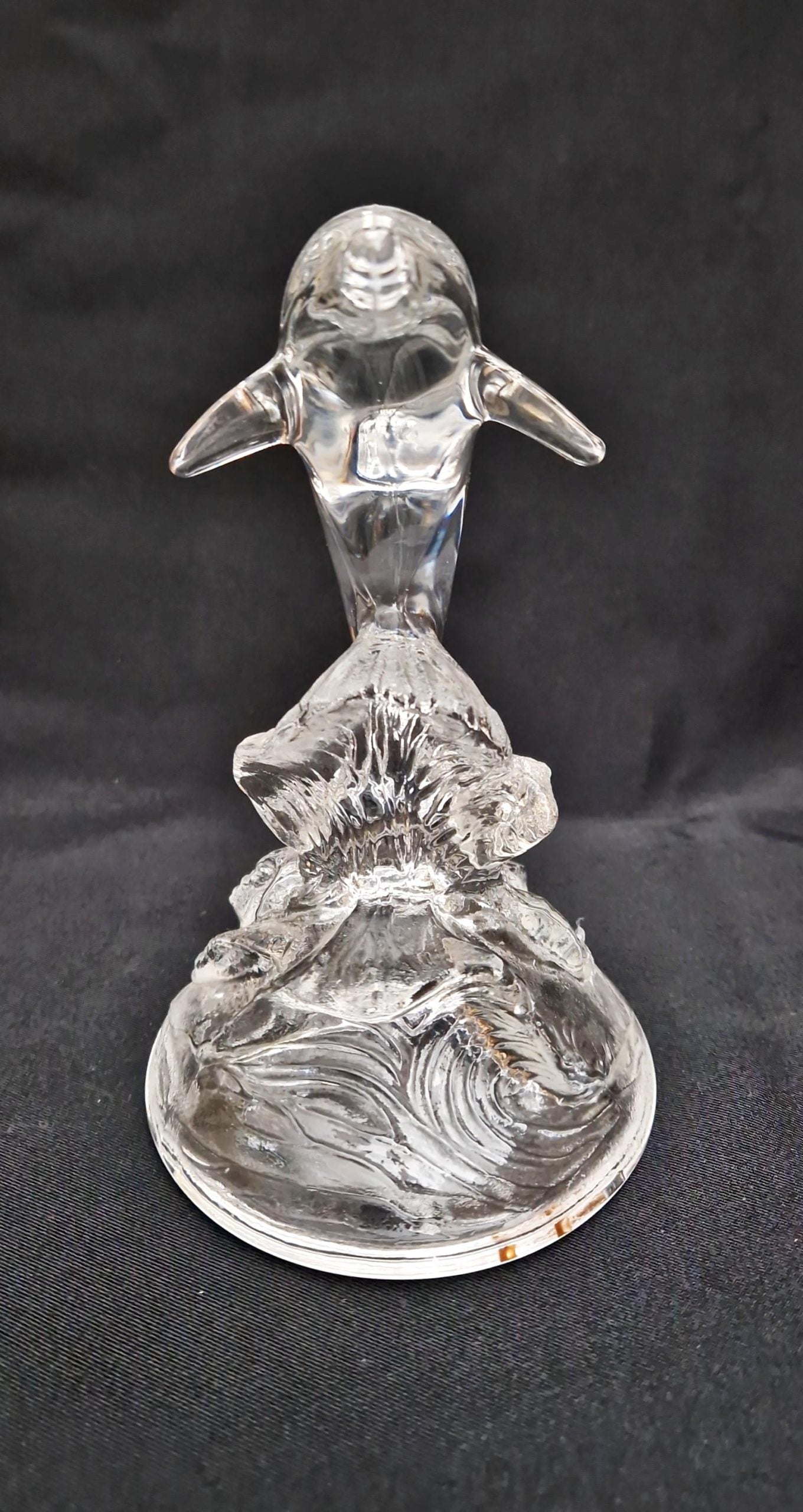 Статуетка делфин - стъкло