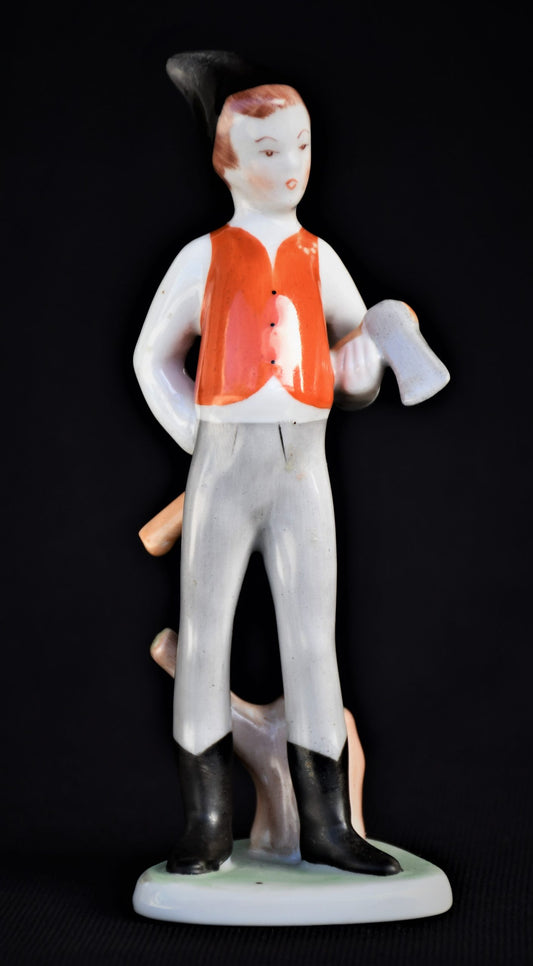 Малкият дървосекач - порцеланова статуетка