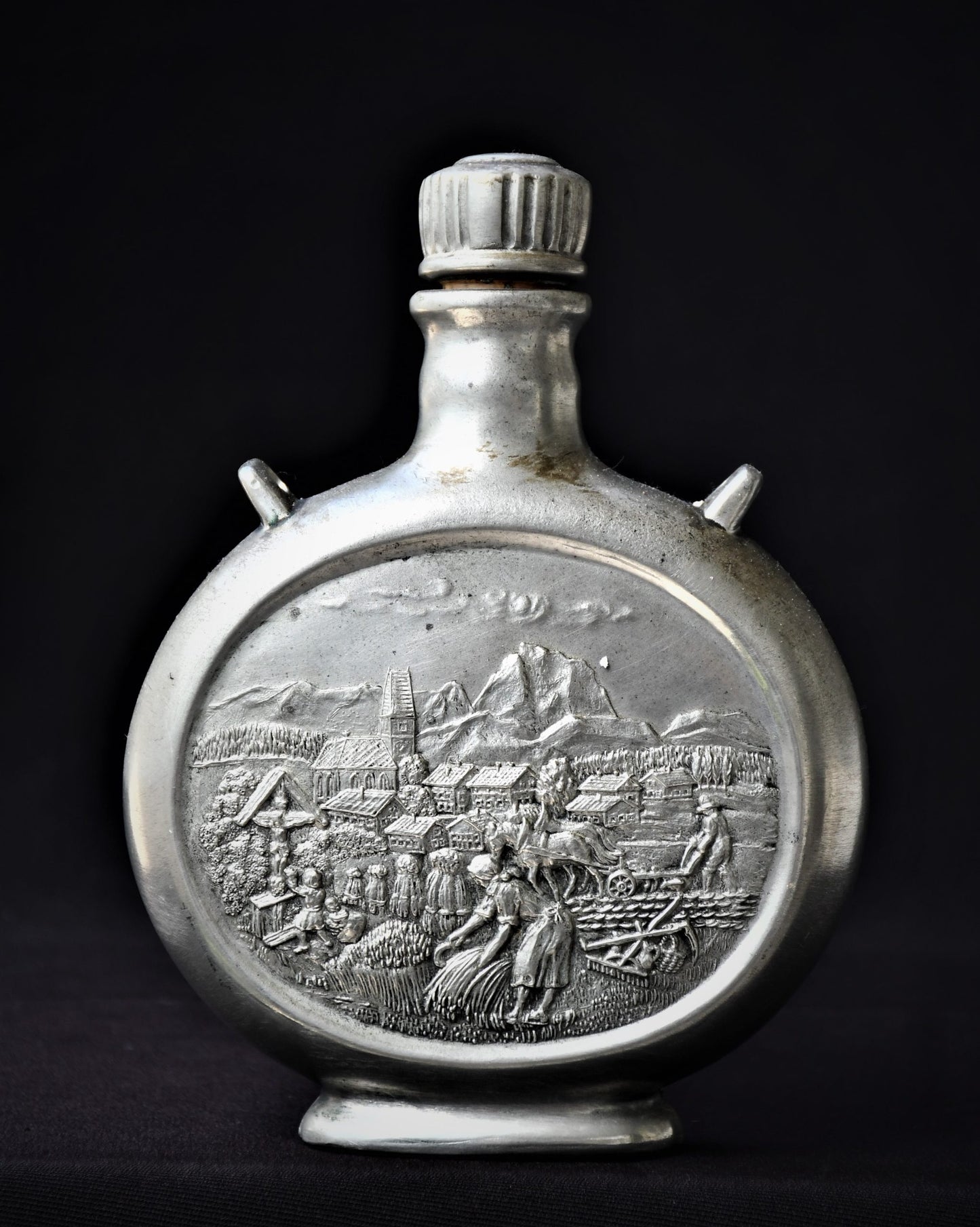 Немска метална бутилка - винтидж