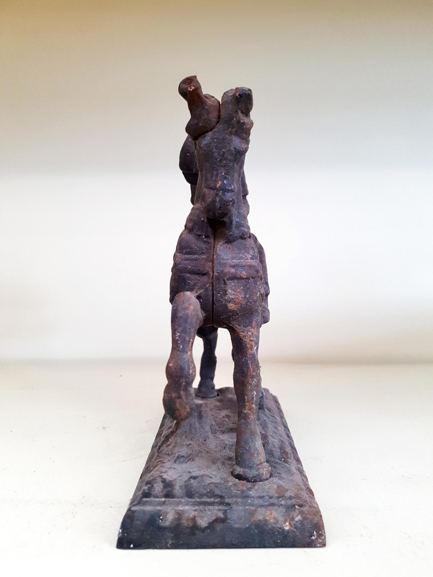 Конник - желязо