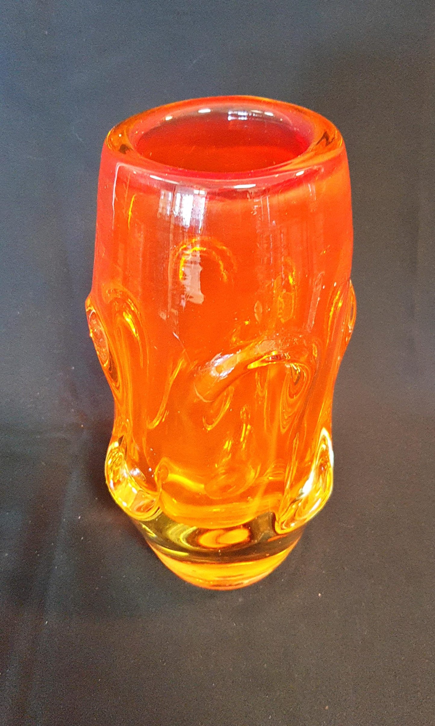 Стъклена ваза - България