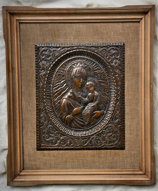 Авторска икона на Богородица