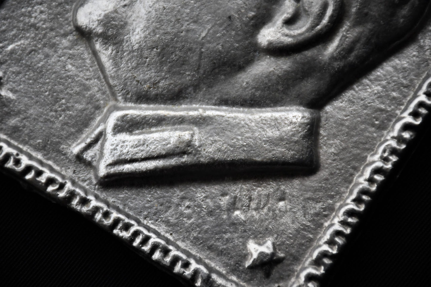 Сталин - барелеф