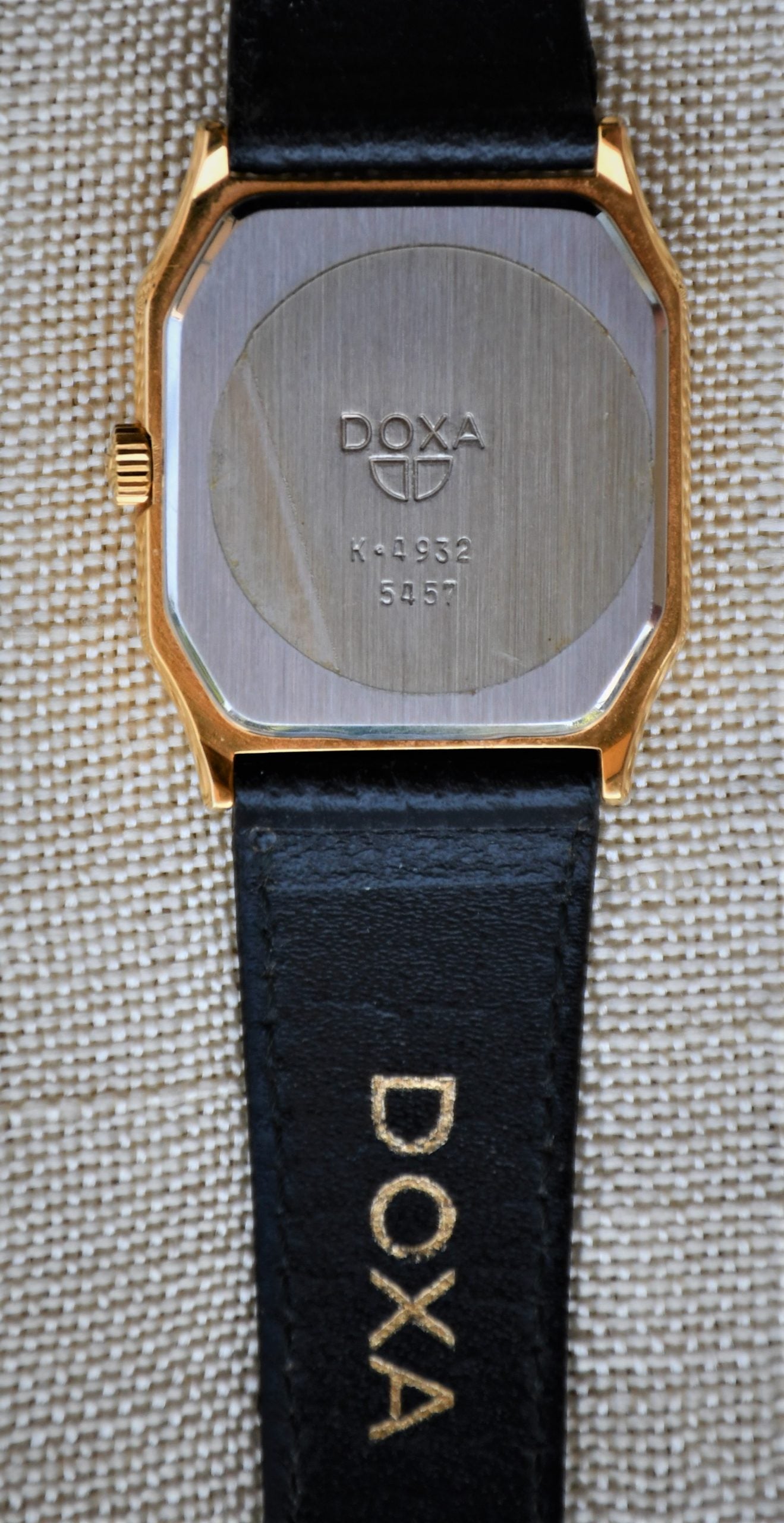 Винтидж DOXA унисекс