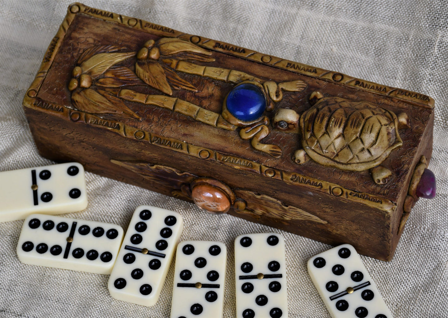 Домино от Панама