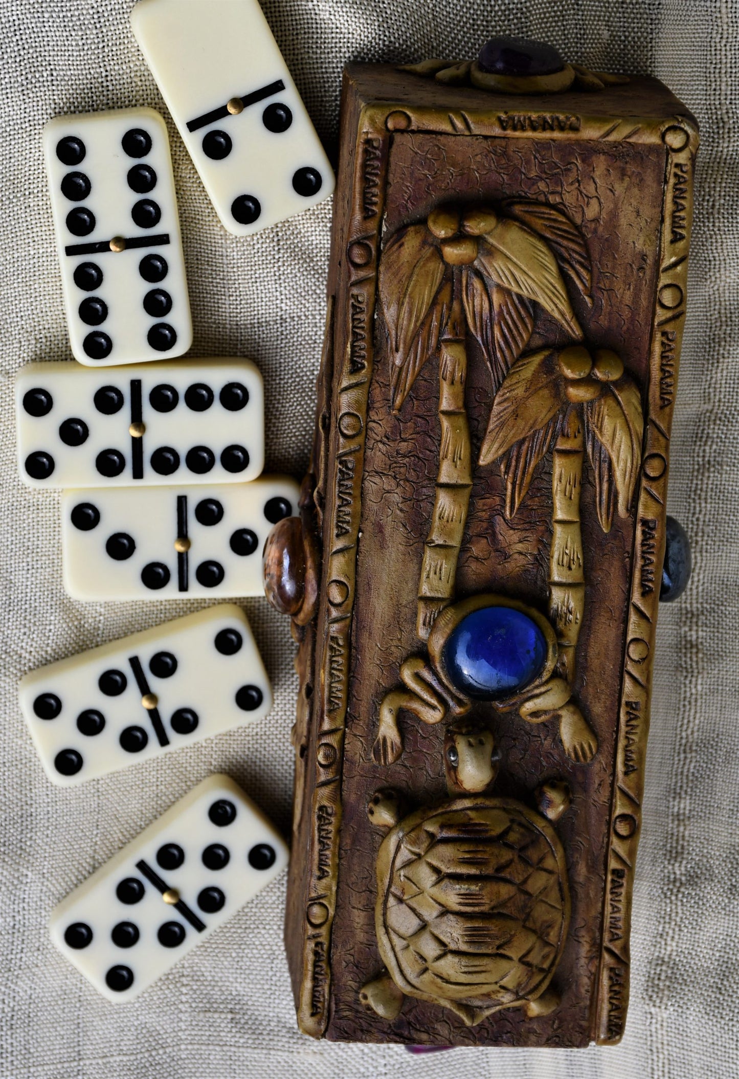 Домино от Панама