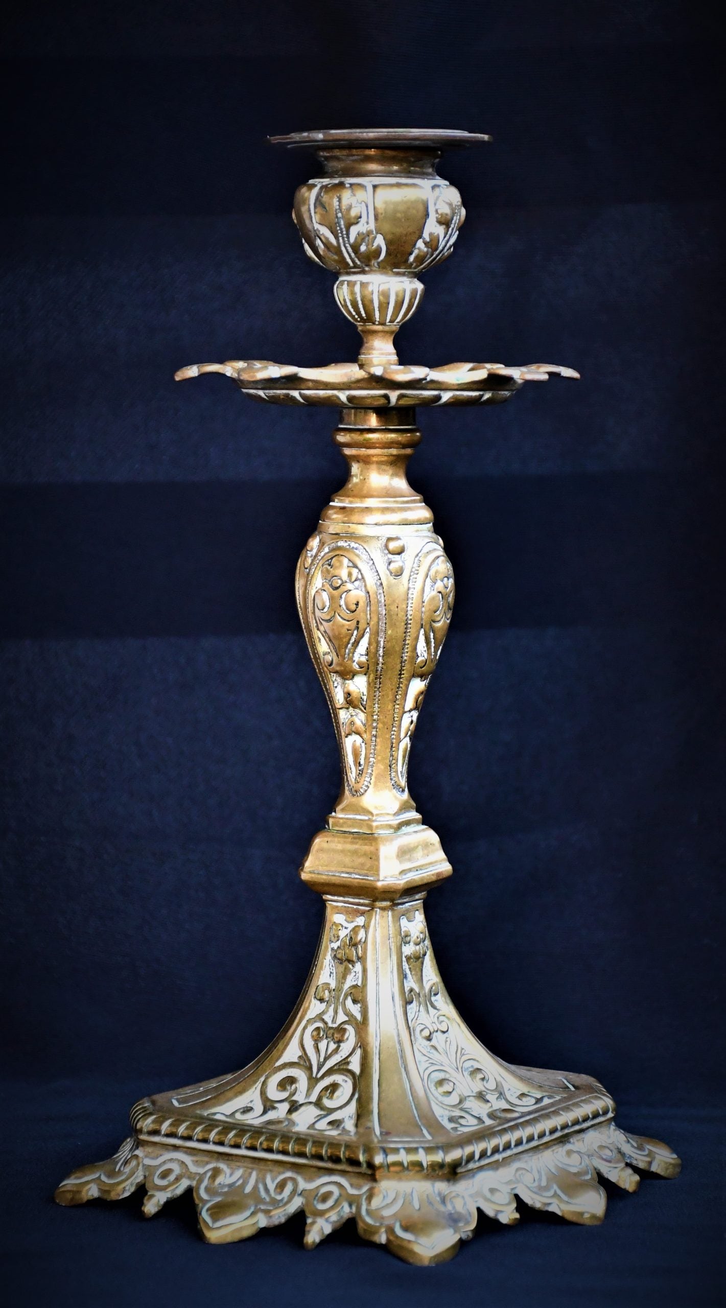 Бронзов свещник - Италия